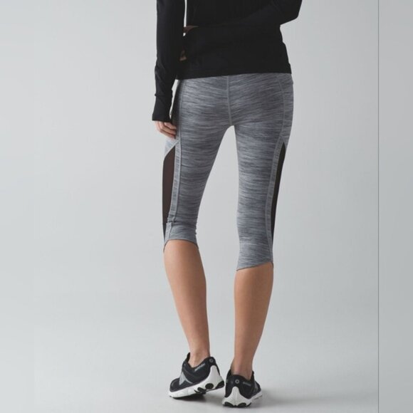 Lululemon Sun Runner Crop Leggings Space Dye Gray Black Cropped Size 8 Workout - Picture 2 of 11